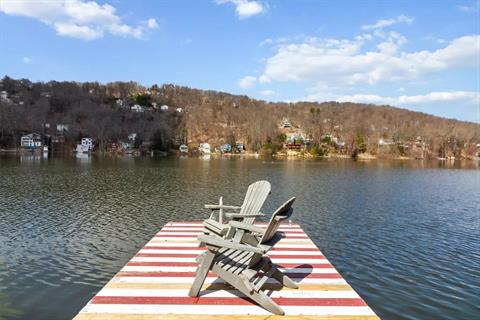 Dock