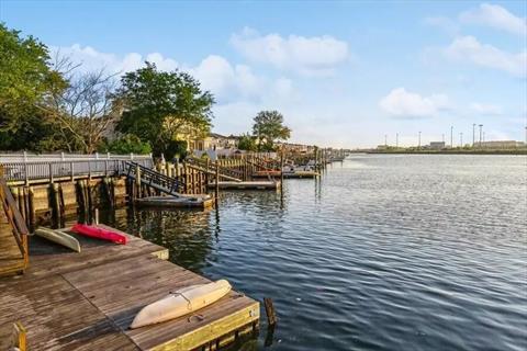 Dock