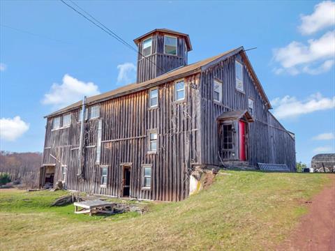 Barn