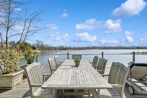 Dock