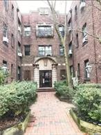 Fantastic 1 Bedroom/1 Bath Apt Located In Great Neck Village. 1/2 Block To LIRR. Hardwood Floors Through-Out. Short Distance To LIRR, Buses & Shopping Center. Washer & Dryer In Basement. Pet Friendly Building. The apartment is about 700 sq footage.Common charge is $299.78 and parking is about $120 per quarter.