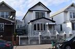 Very clean 1 family detached house in a great area of Briarwood. Private driveway with one car detached garage. Very bright and attractive property. Blocks from major highway and airports and transportation such as LIRR, E, J AND F Trains.