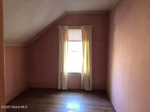 Bonus Room