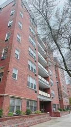 Well maintained co-op in Flushing. The 750 sq/ft unit features 2 bedrooms, 1 full bathroom, a living room, and a kitchen. Waitlist parking. Conveniently located close to shops, restaurants, parks, and schools. Close to the Q15 bus and the Murray Hill LIRR station, making traveling all the more easier. Come quickly, this unit is priced to sell!