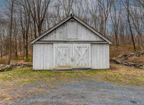 Barn