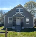 WONDERFUL RANCH, PERFECT LOCATION, HUGE BACKYARD, 3 BEDROOMS, 1 BATH
