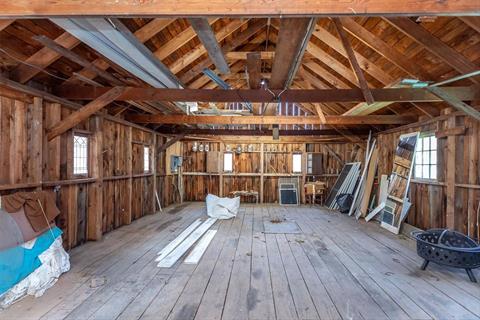 Barn