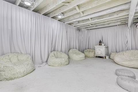 Hobby Room