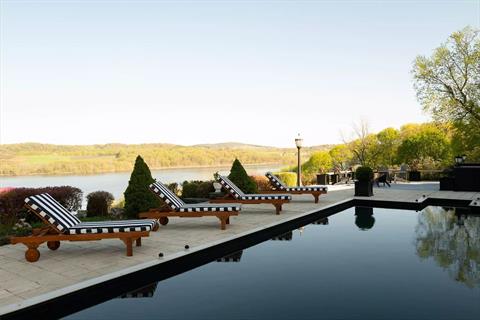 Dock