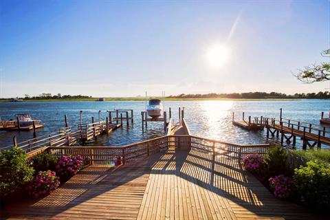 Dock