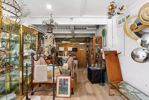 Showroom