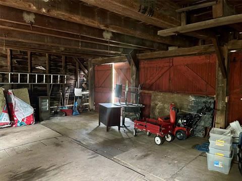 Barn