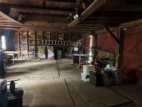 Barn