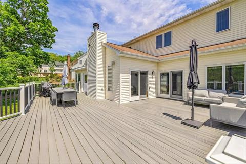 Deck