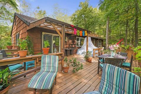 Deck
