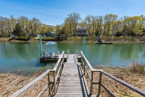 Dock