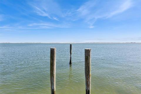 Dock
