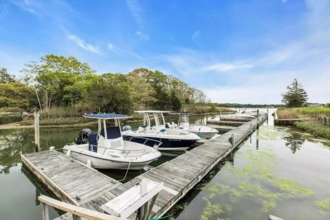 Dock