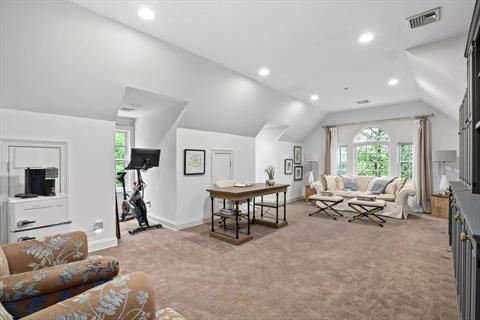 Bonus Room