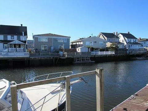Dock