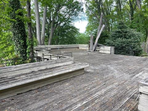 Deck