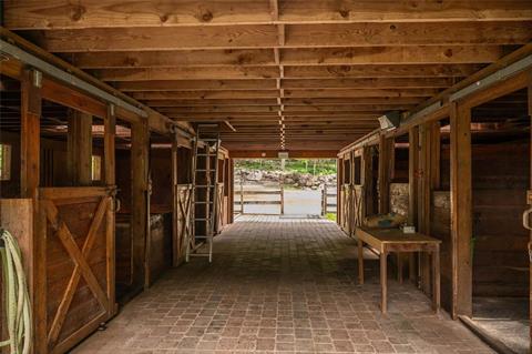 Stable