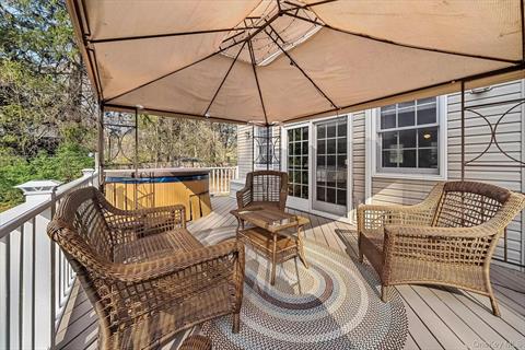 Deck