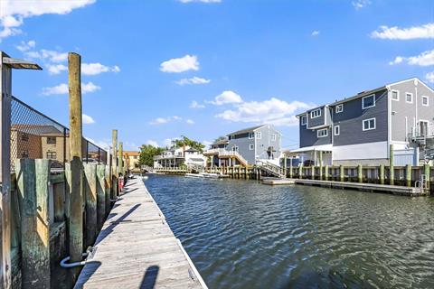 Dock