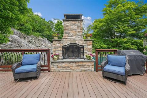 Deck