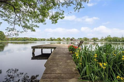 Dock