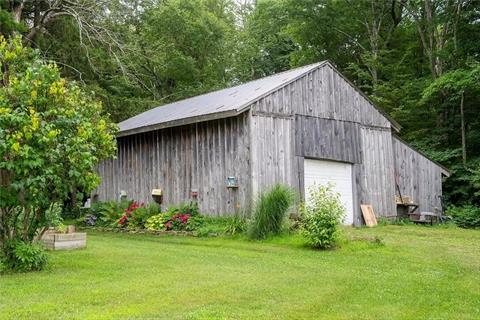 Barn