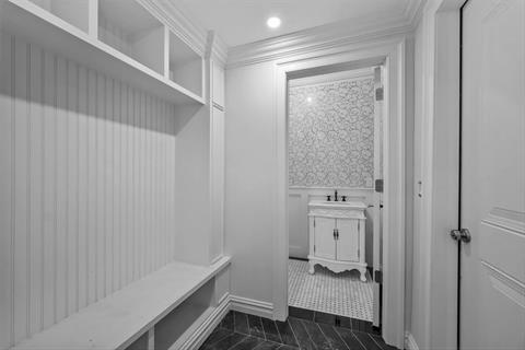 Mud Room