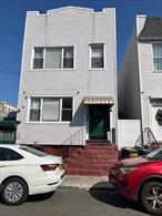 2 Family fully detached 6 over 6 with full basement. Two car garage with workshop and private driveway. close to L train and bus lines. This property will be delivered totally vacant. This property is located near all school buses and all needs. A investor&rsquo;s delight.
