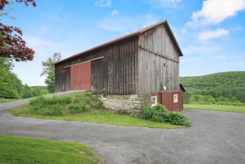 Barn