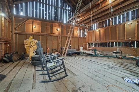 Barn