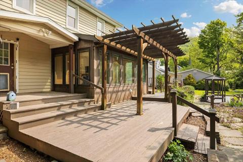 Deck