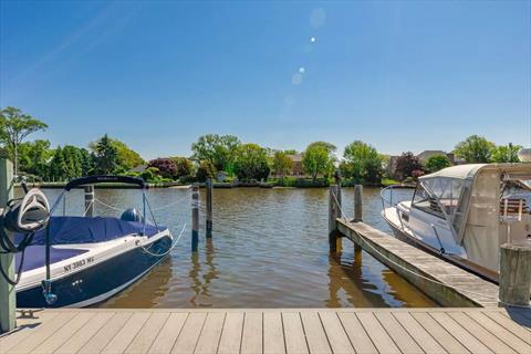 Dock