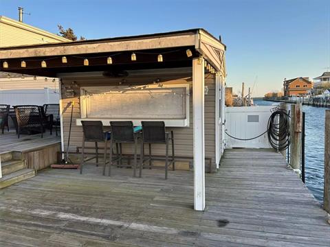 Deck