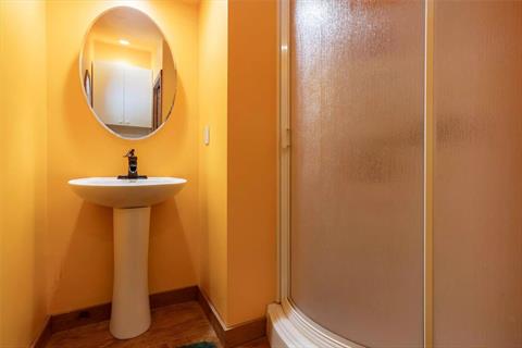 Guest Quarters