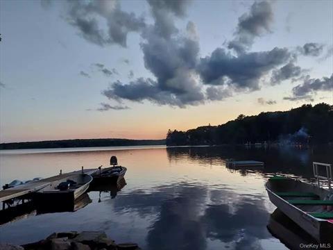 Dock