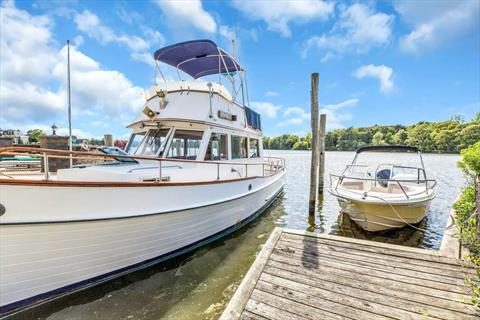 Dock