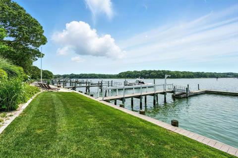 Dock