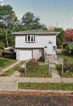 Short sale awaiting Bank approval. Cash Buyer preferred