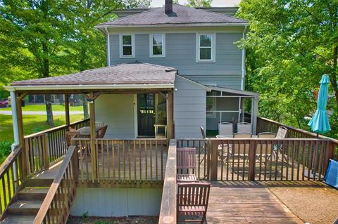 Deck