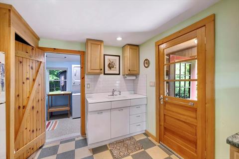 Guest Quarters