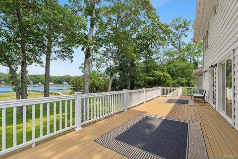 Dock