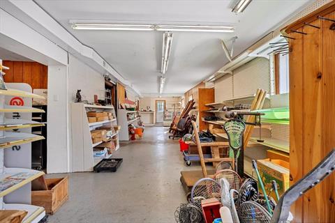 Showroom