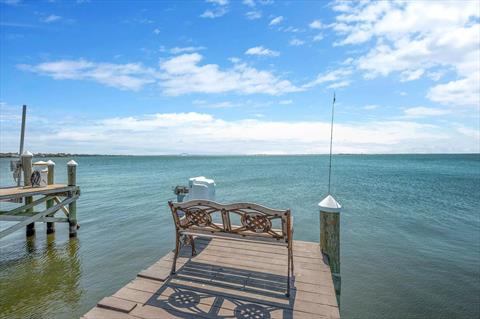 Dock