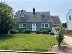 Move right into this 3 bedroom, 2 full bath Cape in Hewlett/ Woodmere School District 14 home. Near shopping, schools, LIRR and Grant Park.