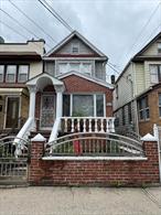 Come check out this colonial attached home! Located in a vibrant and highly sought-after neighborhood of Richmond Hill, Queens. This property offers both comfort and convenience. Located near many local shops and available transportation. This home is ideal for anyone looking to enjoy all the benefits of city living while still being in a peaceful residential area. Don&rsquo;t miss out on this amazing opportunity!